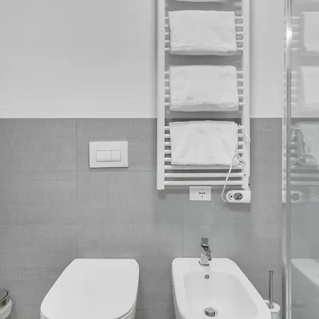 Apartment Airy With Balcony & Garage By Ndp Rent Mailand