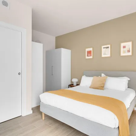 Apartment Airy With Balcony & Garage *