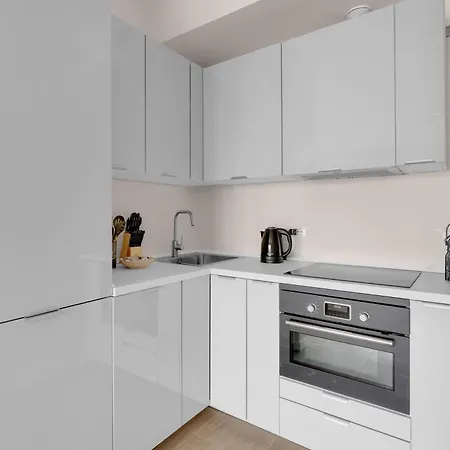 Apartment Airy With Balcony & Garage Milan