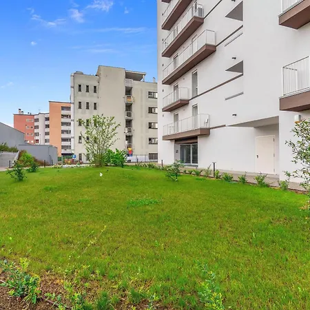公寓 Airy With Balcony & Garage 米兰